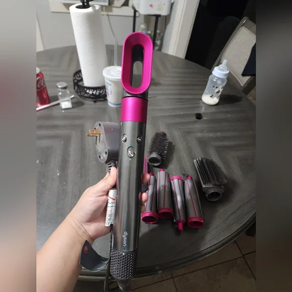 Dyson Airwrap - Picture 9 of 9